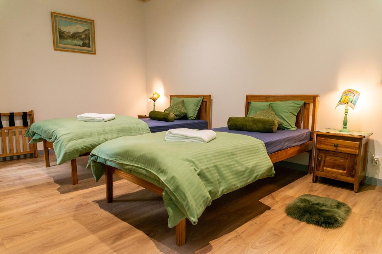Sanskriti Hotel Scionzier Екстериор снимка